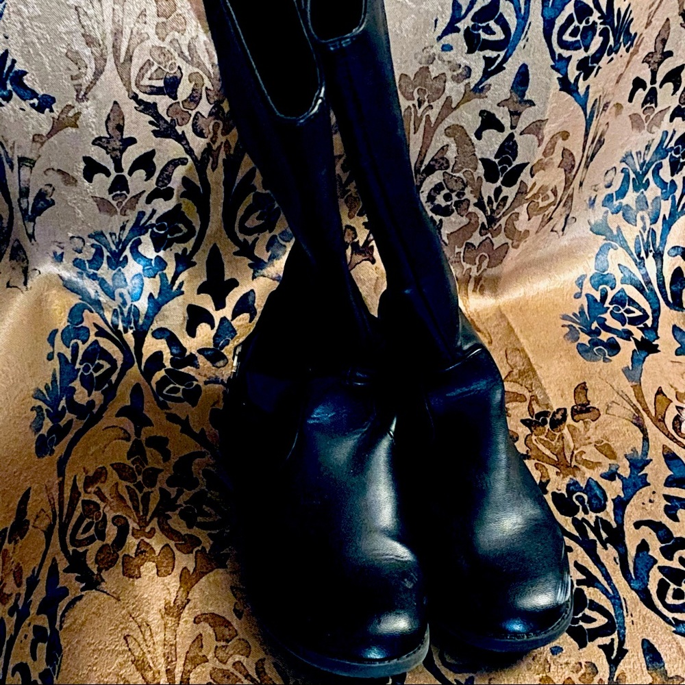 Girls boots